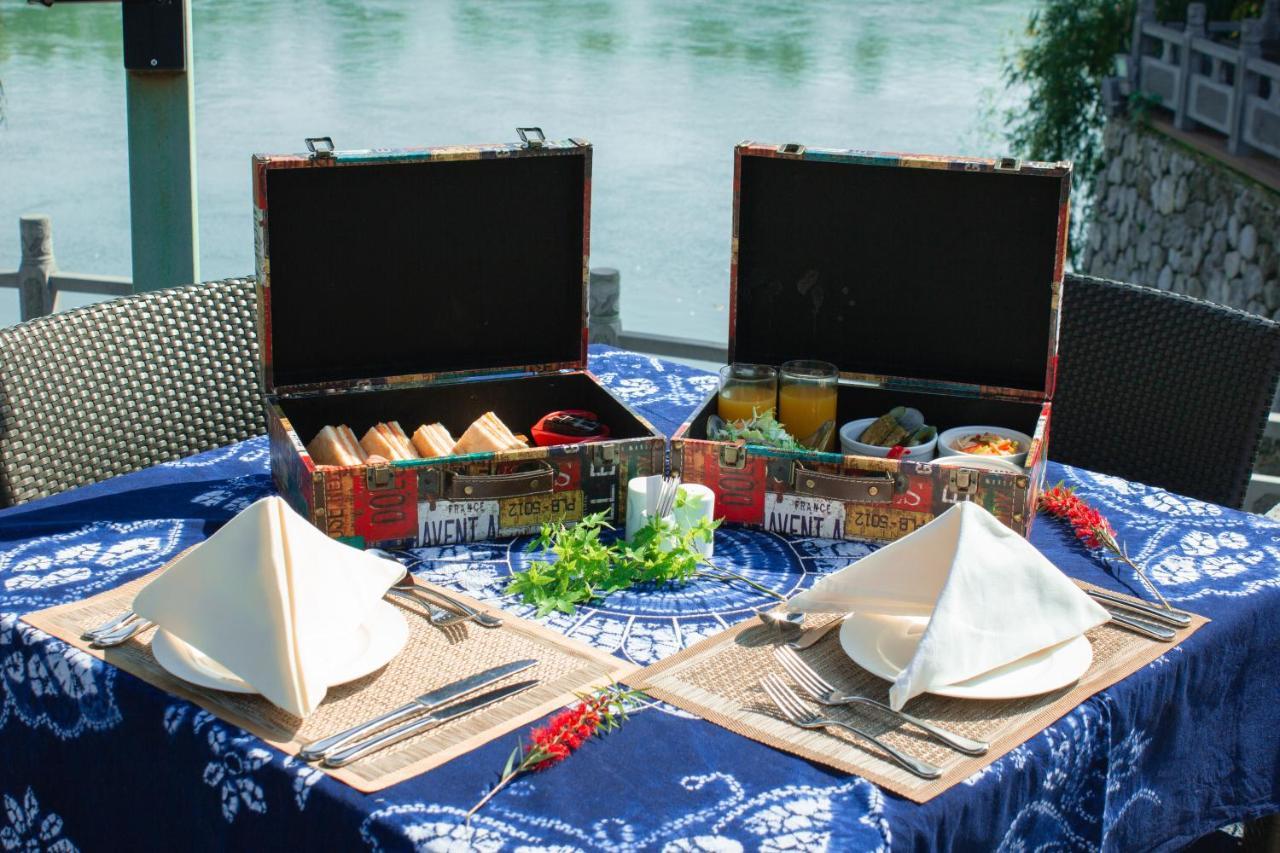 Hotel Banyan Tree Yangshuo Esterno foto